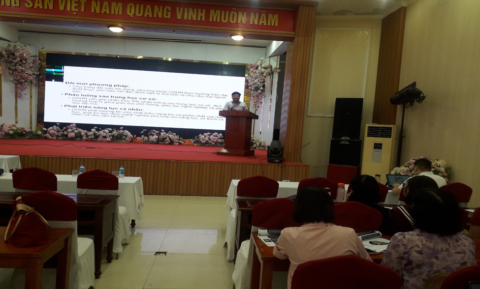 Hội nghị tập huấn nghiệp vụ cho cán bộ, giáo viên về công tác giáo dục hướng nghiệp cho học sinh THPT, GDTX năm 2024