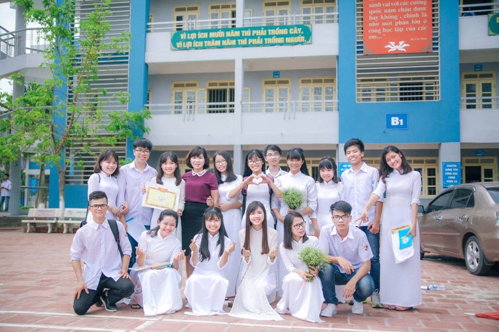 TRƯỜNG HỌC HẠNH PHÚC - NÂNG CÁNH GIÁ TRỊ YÊU THƯƠNG, AN TOÀN VÀ TÔN TRỌNG