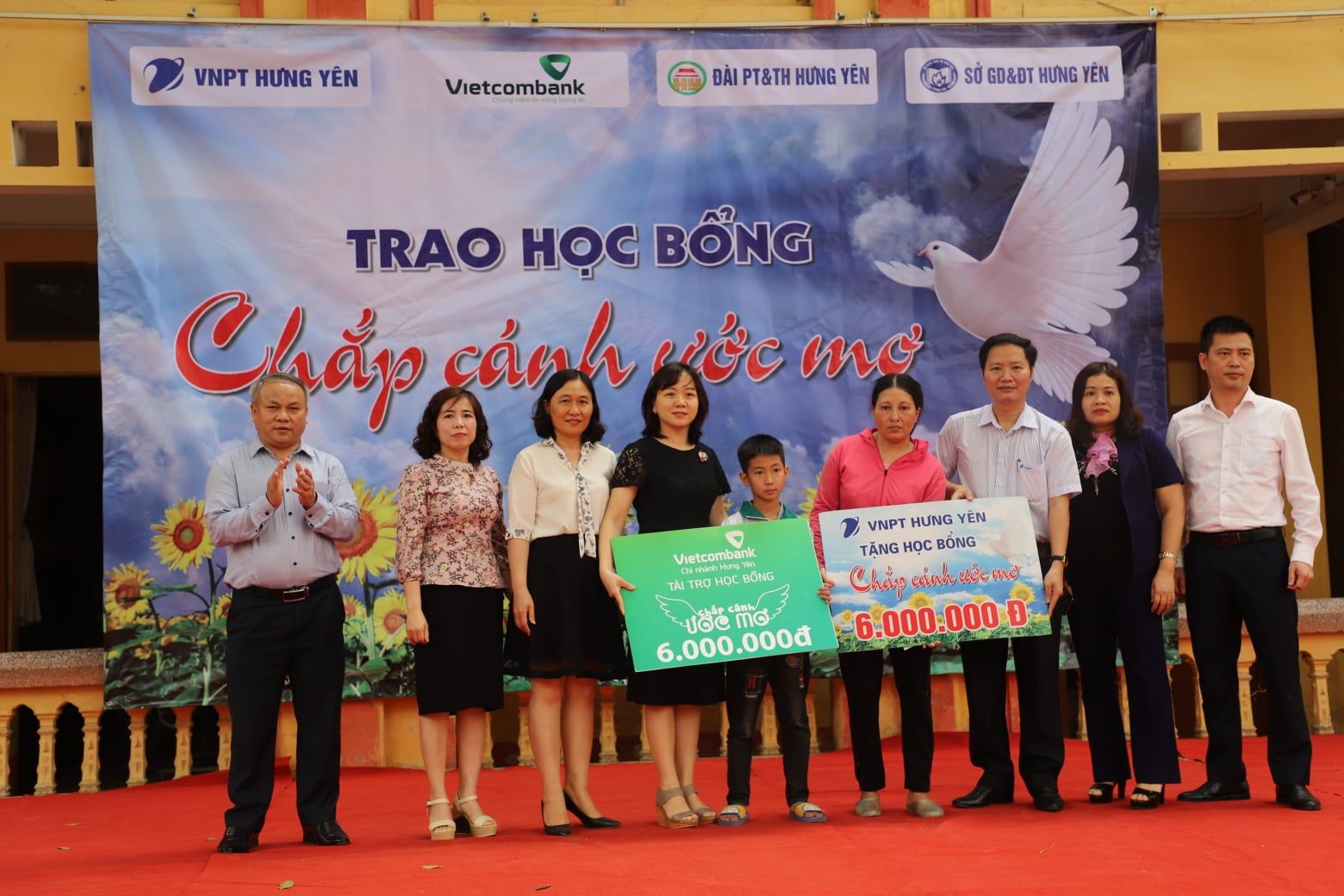 Chương trình trao học bổng 