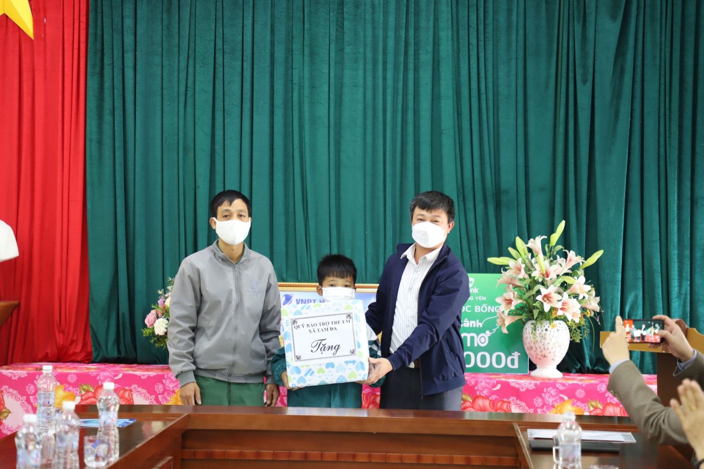 Chương trình trao học bổng "Chắp cánh ước mơ" tháng 3/2022