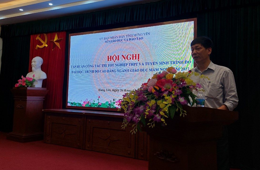BẢN TIN HỘI NGHỊ TẬP HUẤN TRIỂN KHAI THI TỐT NGHIỆP THPT VÀ XÉT TUYỂN ĐH, CĐMN NĂM 2022