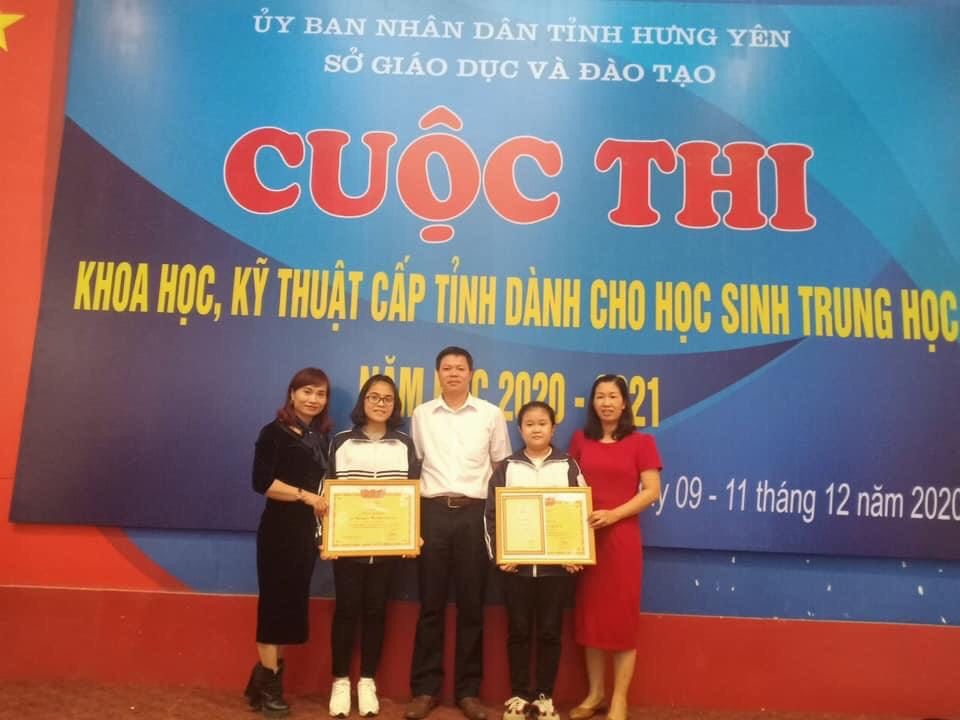 NGUYỄN HƯƠNG GIANG - TẤM GƯƠNG GIÀU NGHỊ LỰC VƯƠN LÊN TRONG HỌC TẬP