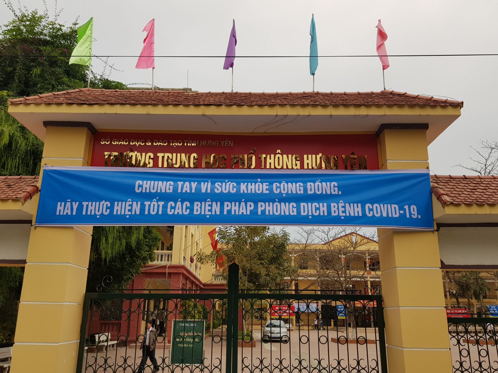 SỞ GD&amp;ĐT KIỂM TRA CÔNG TÁC PHÒNG, CHỐNG DỊCH COVID-19 TRONG NGÀY ĐẦU TIÊN HỌC SINH TRỞ LẠI TRƯỜNG