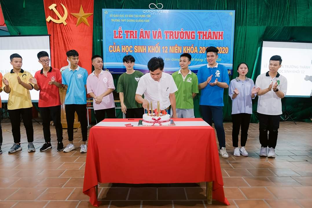 TRƯỜNG HỌC HẠNH PHÚC- NƠI NUÔI DƯỠNG ƯỚC MƠ VÀ CẢM XÚC CỦA BAO THẾ HỆ HỌC TRÒ