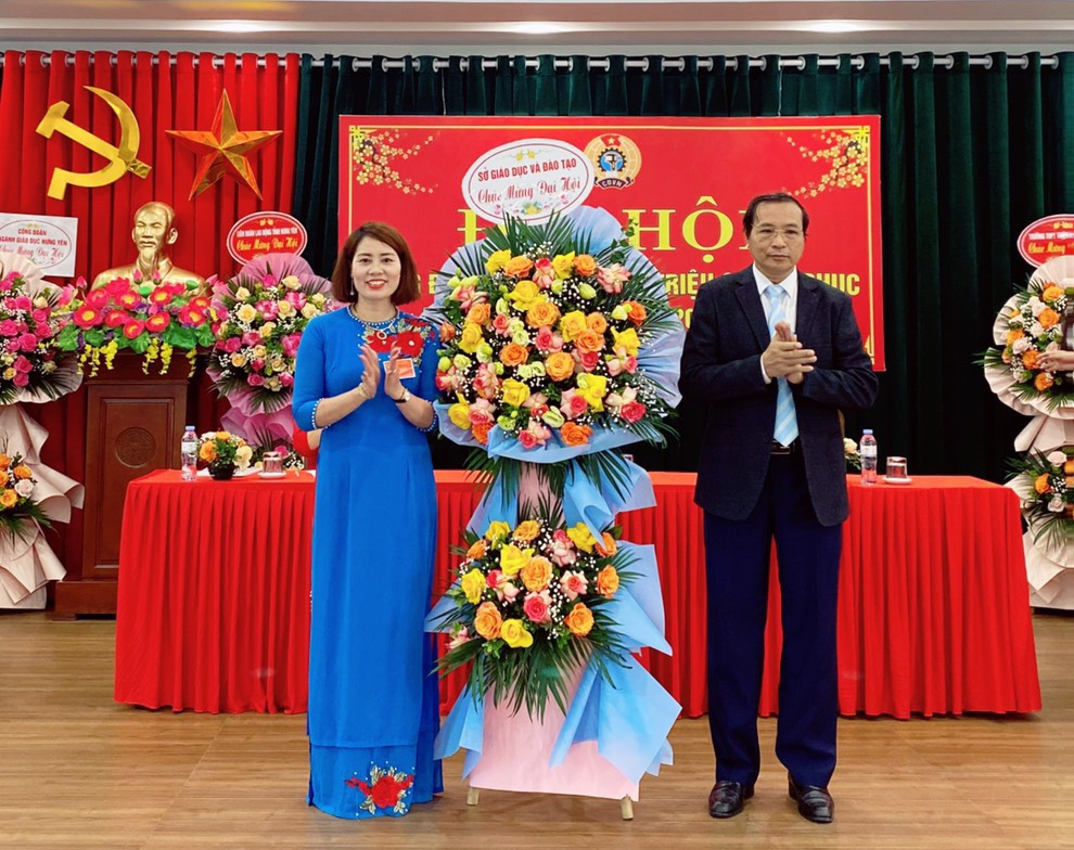 ĐẠI HỘI CÔNG ĐOÀN TRƯỜNG THPT TRIỆU QUANG PHỤC ĐẠI HỘI CỦA NIỀM TIN, ĐỔI MỚI, DÂN CHỦ VÀ TRÁCH NHIỆM