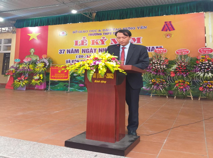 TRƯỜNG THPT TIÊN LỮ TỔ CHỨC LỄ KỶ NIỆM 37 NĂM  NGÀY NHÀ GIÁO VIỆT NAM (20/11/1982 - 20/11/2019)