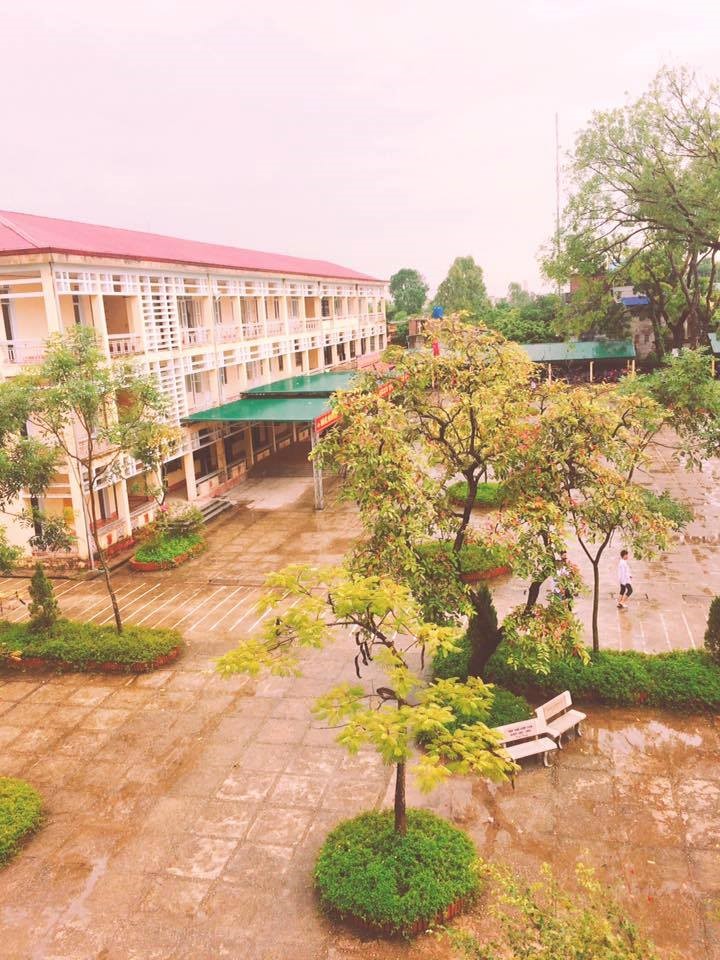 TẢN MẠN THÁNG BA