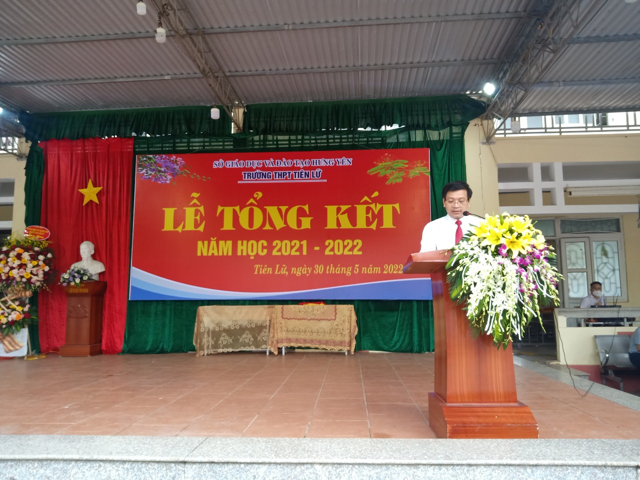 LỄ TỔNG KẾT NĂM HỌC 2021- 2022  TRƯỜNG THPT TIÊN LỮ