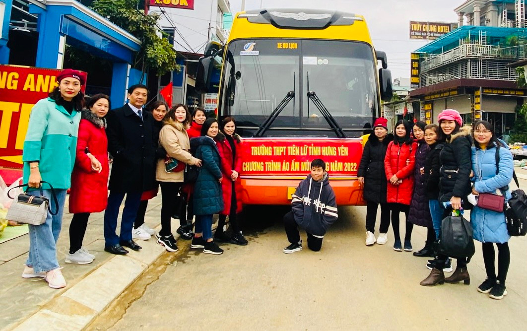 THPT TIÊN LỮ: MÙA ĐÔNG KHÔNG LẠNH VỚI CHƯƠNG TRÌNH: ÁO ÂM MÙA ĐÔNG