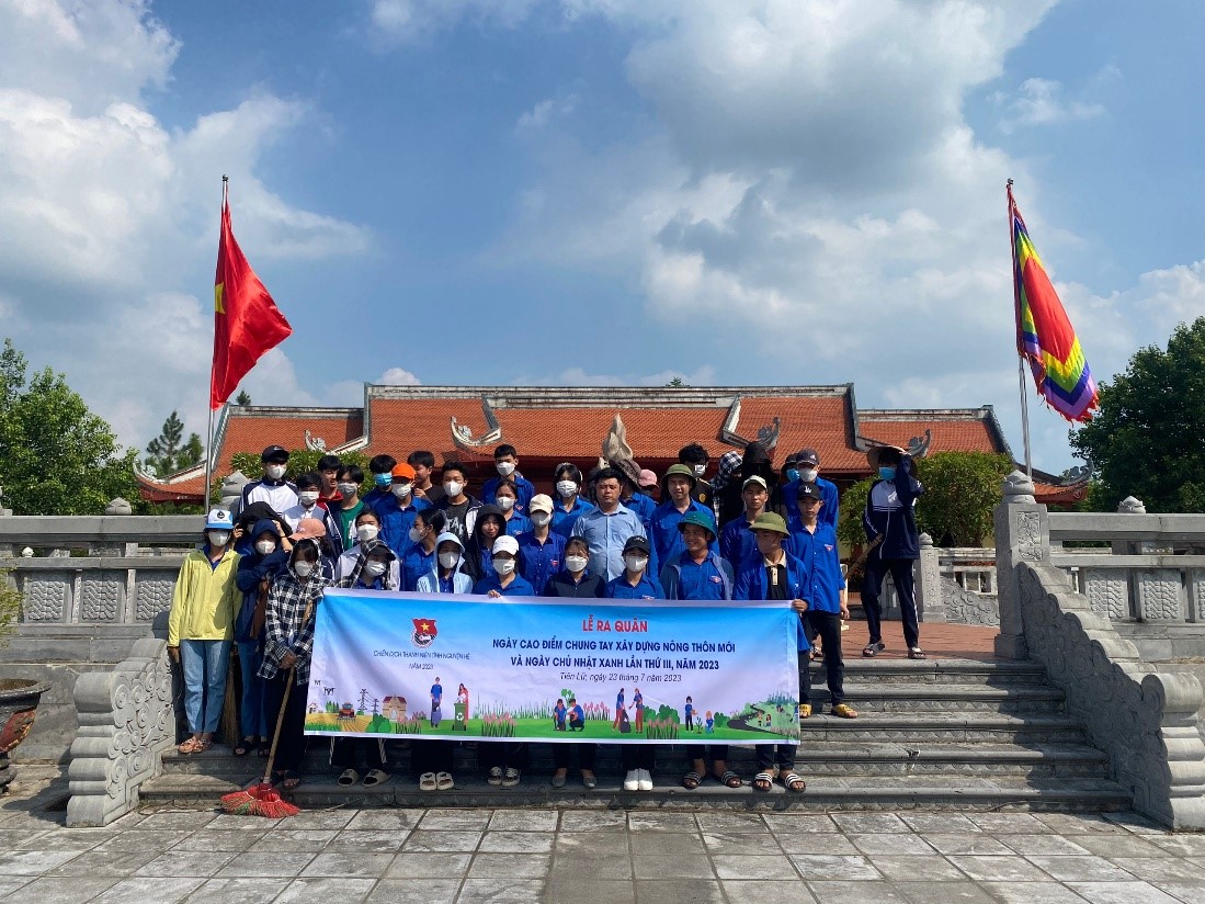 Đoàn trường THPT Tiên Lữ thực hiện ngày chủ nhật xanh tại Đài tưởng niệm các anh hùng liệt sỹ huyện Tiên Lữ nhân dịp kỷ niệm 76 năm ngày thương binh liệt sĩ (27/7/1947 - 27/7/2023)