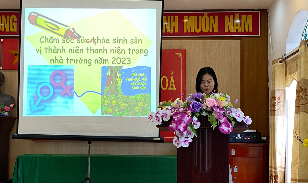 TRƯỜNG THPT KIM ĐỘNG TỔ CHỨC SINH HOẠT NGOẠI KHOÁ  CHĂM SÓC SỨC KHOẺ SINH SẢN VỊ THÀNH NIÊN