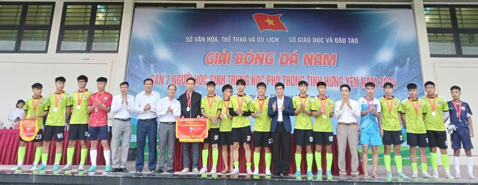 HÀNH TRÌNH NỖ LỰC VÀ NIỂM TỰ HÀO HUY CHƯƠNG BẠC