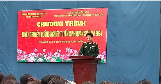 TRƯỜNG THPT HƯNG YÊN  PHỐI HỢP VỚI BAN CHỈ HUY QUÂN SỰ TP HƯNG YÊN TUYÊN TRUYỀN, HƯỚNG NGHIỆP TUYỂN SINH QUÂN SỰ NĂM 2024