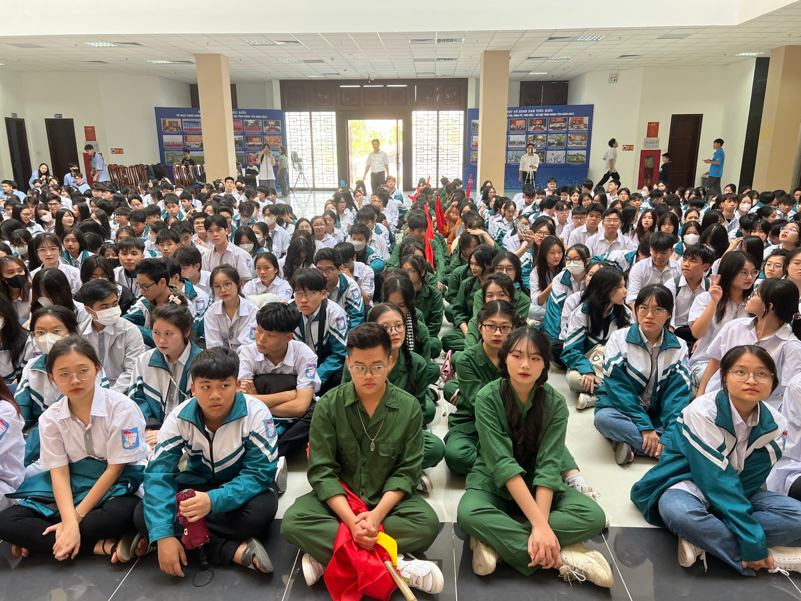 Học sinh trường THPT Hưng Yên học tập, ngoại khóa và trải nghiệm tại Bảo tàng tỉnh Hưng Yên