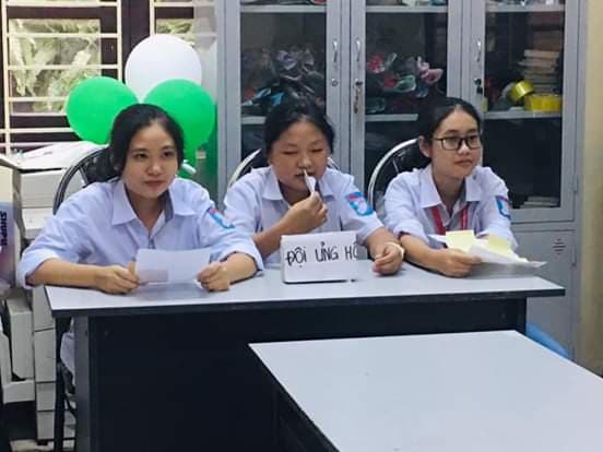 Chia sẻ tranh biện của câu lạc bộ sách và hành động THPT Hưng Yên