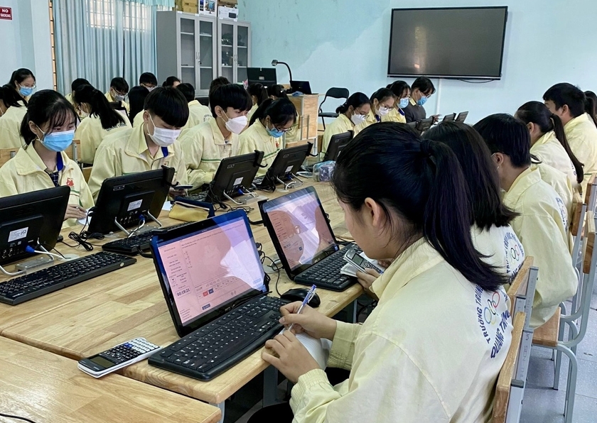 CUỘC THI OLYMPIC TIẾNG ANH - IOE  VÀ NHỮNG LỢI ÍCH THIẾT THỰC