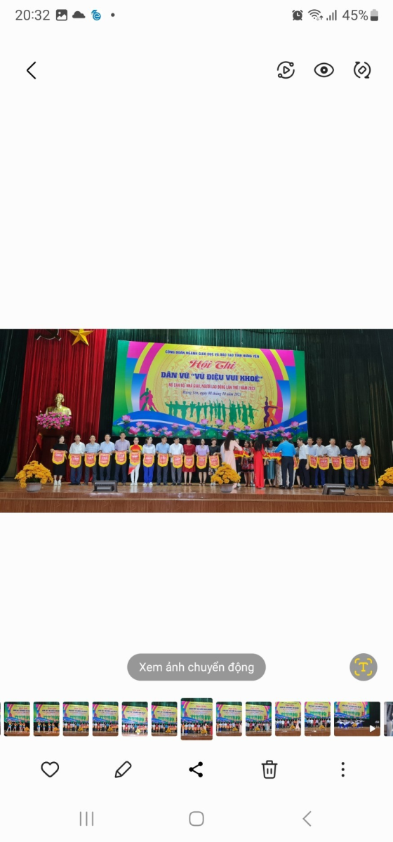 NỮ CÁN BỘ, GIÁO VIÊN TRƯỜNG THPT PHÙ CỪ ĐOẠT GIẢI CAO TRONG HỘI THI DÂN VŨ“VŨ ĐIỆU VUI KHỎE”