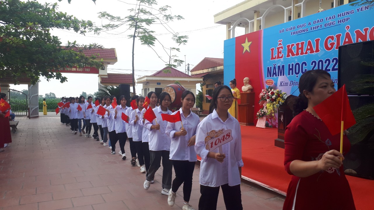 RỘN RÀNG LỄ KHAI GIẢNG NĂM HỌC MỚI 2022-2023 CỦA TRƯỜNG THPT ĐỨC HỢP