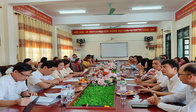 TRƯỜNG THPT NGHĨA DÂN TỔ CHỨC THÀNH CÔNG HỘI THẢO CHUYÊN MÔN CỤM THI ĐUA SỐ 3 - MÔN ĐỊA LÍ