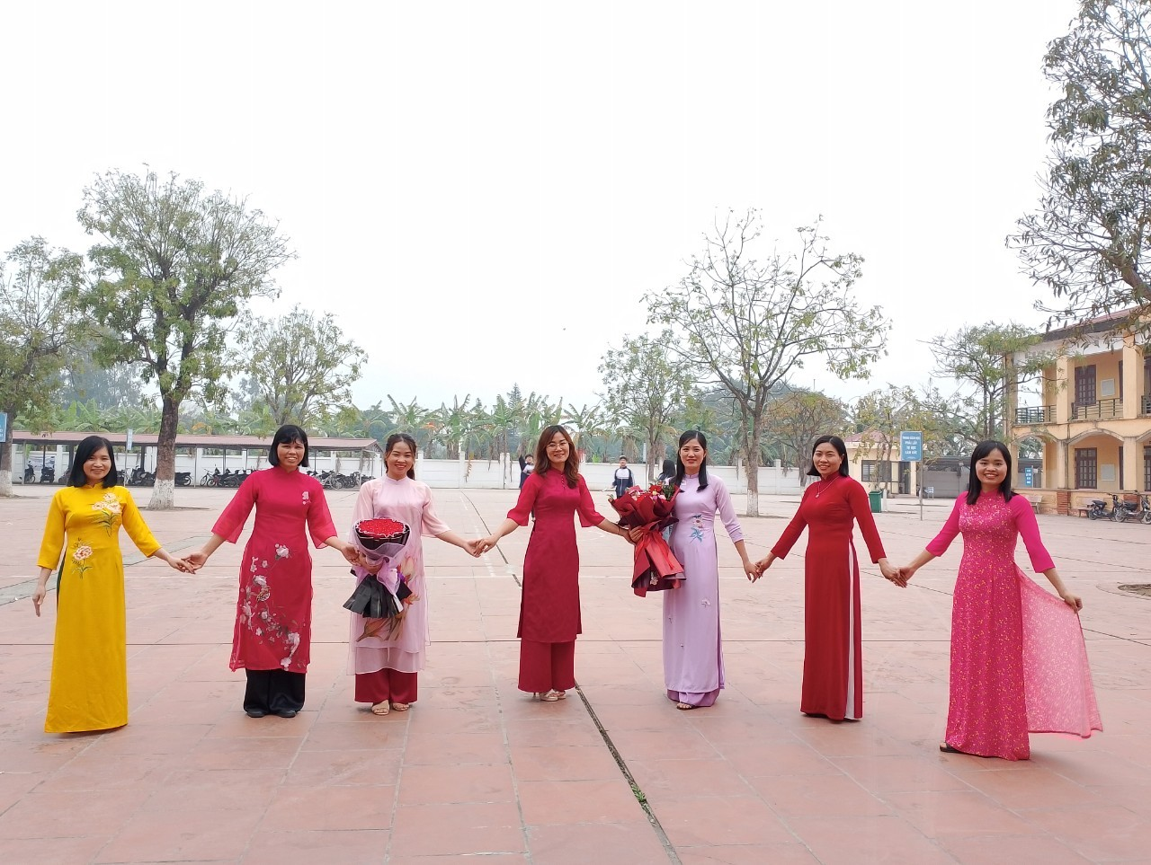 CÔNG ĐOÀN TRƯỜNG THPT NGHĨA DÂN VỚI CÁC HOẠT ĐỘNG KỶ NIỆM 114 NĂM NGÀY QUỐC TẾ PHỤ NỮ 8/3 VÀ CUỘC KHỞI NGHĨA HAI BÀ TRƯNG