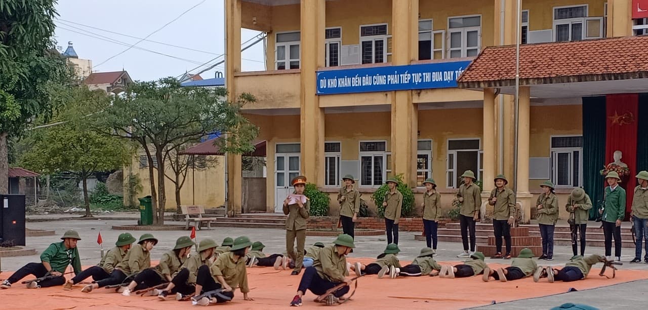 HỘI THẢO CHUYÊN MÔN: "VẬN DỤNG MỘT SỐ PHƯƠNG PHÁP VÀ KĨ THUẬT DẠY HỌC TÍCH CỰC"