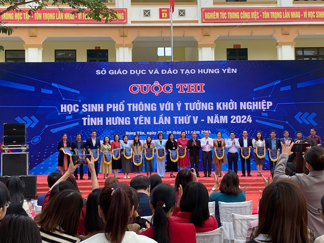 TRƯỜNG THPT PHẠM NGŨ LÃO THAM GIA CUỘC THI HỌC SINH PHỔ THÔNG VỚI Ý TƯỞNG KHỞI NGHIỆP LẦN THỨ V- NĂM 2024:  KHƠI NGUỒN SÁNG TẠO