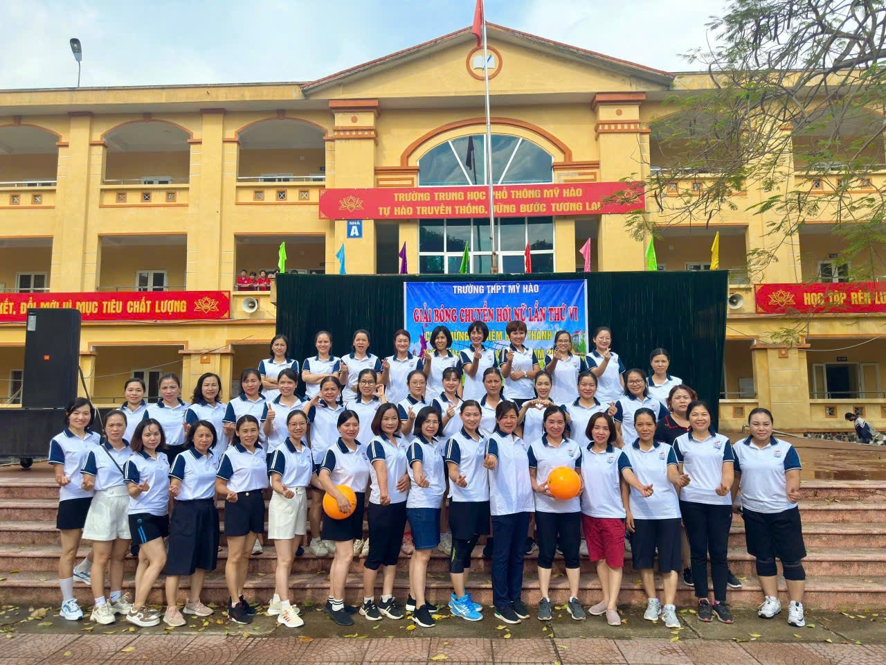 GIẢI BÓNG CHUYỀN HƠI NỮ LẦN THỨ VI CỦA TRƯỜNG THPT MỸ HÀO