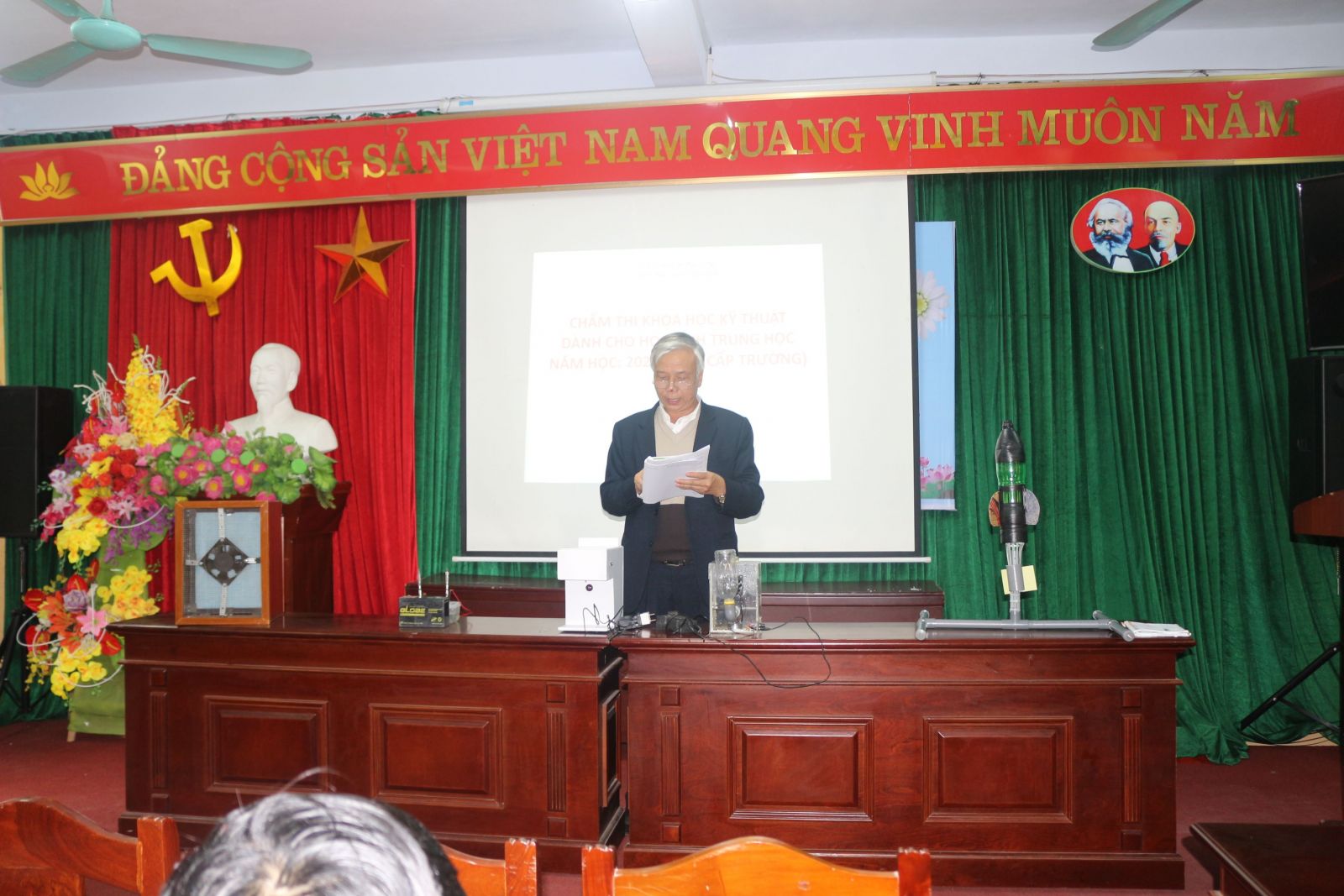 TRƯỜNG THPT VĂN LÂM:CUỘC THI KHOA HỌC KĨ THUẬT DÀNH CHO HỌC SINH TRUNG HỌC NĂM HỌC 2020-2021