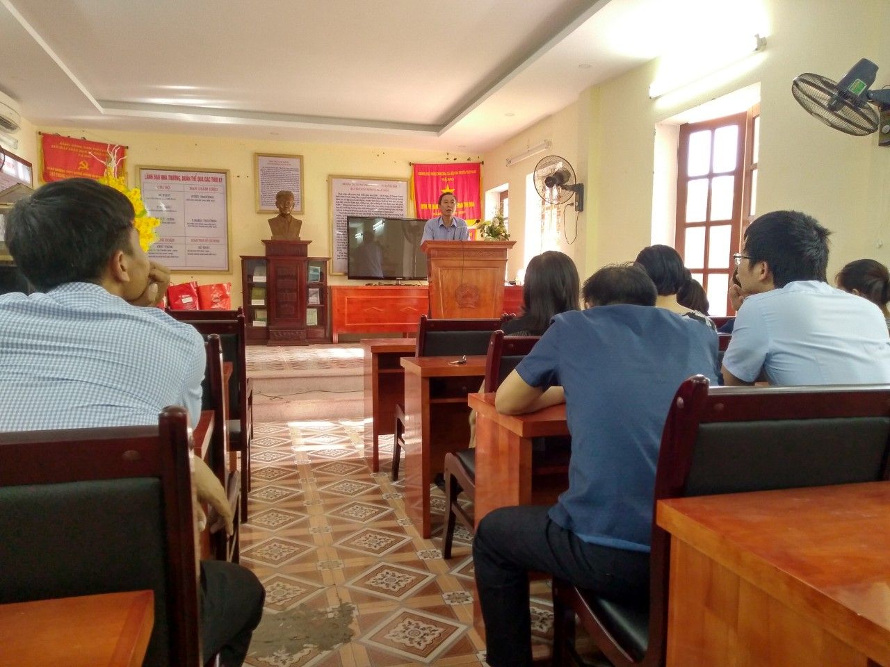 Trường THPT Dương Quảng Hàm tổ chức hoạt động tri ân Ngày Thương binh liệt sĩ 27/7/ 2019