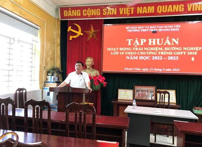 THPT TRẦN QUANG KHẢI: TẬP HUẤN HOẠT ĐỘNG TRẢI NGHIỆM, HƯỚNG NGHIỆP