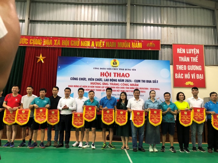 HOẠT ĐỘNG HƯỞNG ỨNG THÁNG CÔNG NHÂN